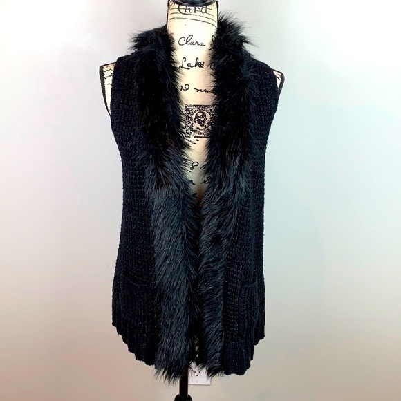 Style & Co. Wool Blend Open Front Sleeveless Knit Cardigan With Faux Fur Trim - Picture 1 of 6